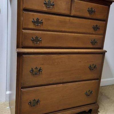 Vintage maple four drawor chest