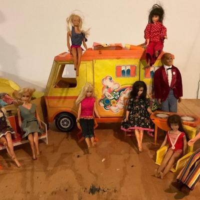 Vintage barbie camper and dolls doll clothes lot