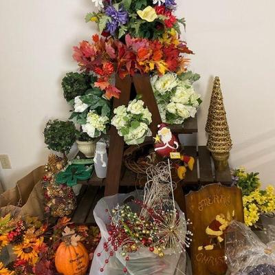 Lots of seasonal holiday decor