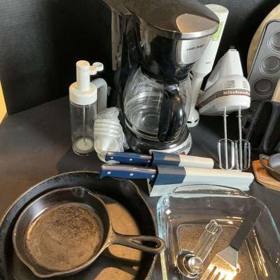 Complete kitchen essentials lot
