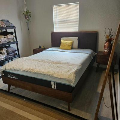 Queen Platform Bed 