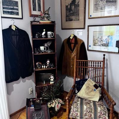 VINTAGE FURN/CLOTHING