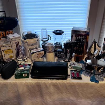 SMALL APPLIANCES