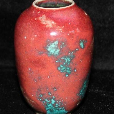 Jug Town Art Pottery Cabinet Vase