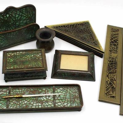 Tiffany Studios Desk Set in Pine Needle