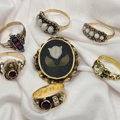 Grouping of Assorted 14K Gold Rings