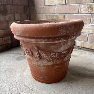 Large Tuscan Scolpito Clay Pot