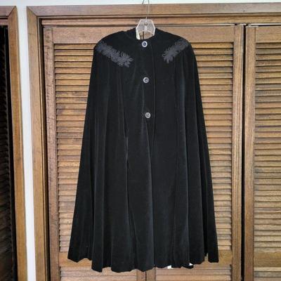 1950's Black Velvet Hooded Cape 53"