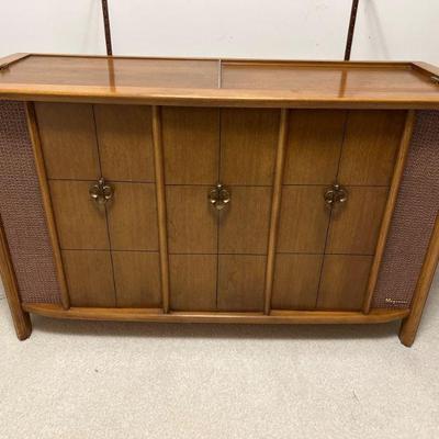 AMAZING Mid Century Magnavox Cabinet Stereo