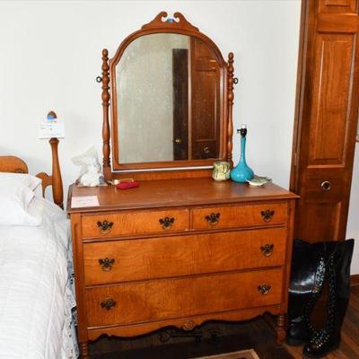 403 bedroom b
