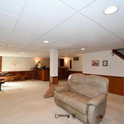 585 basement