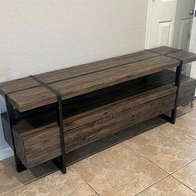 Entertainment Console 65.5"