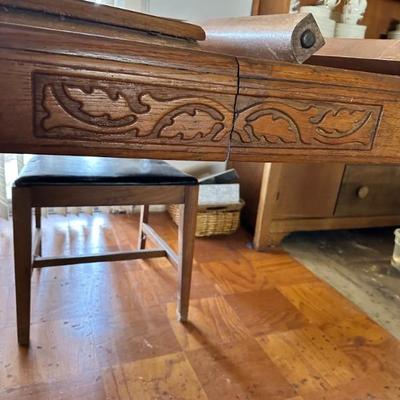 Oak table with four chairs