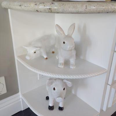 Vintage ceramic farm animals.