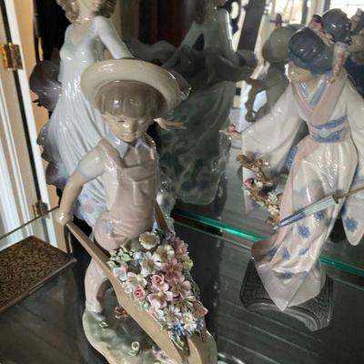 LLADRO Figurines