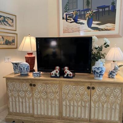 This item (BUFFET) is available for PRESALE.  Please text photo to 760-668-0554 to purchase.  We accept Zelle