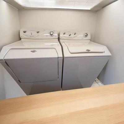This item (WASHER AND DRYER) is available for PRESALE.  Please text photo to 760-668-0554 to purchase.  We accept Zelle