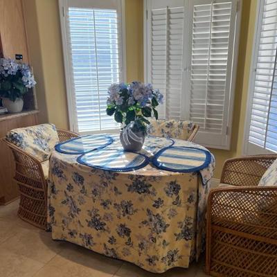 This item (BISTRO TABLE AND CHAIRS) is available for PRESALE.  Please text photo to 760-668-0554 to purchase.  We accept Zelle