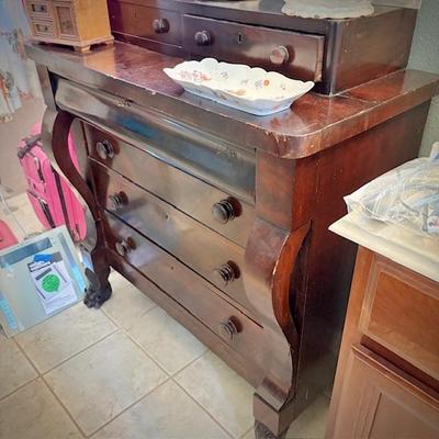 Antique mahogany dresser