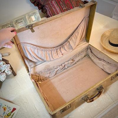 Antique ladies suitcase