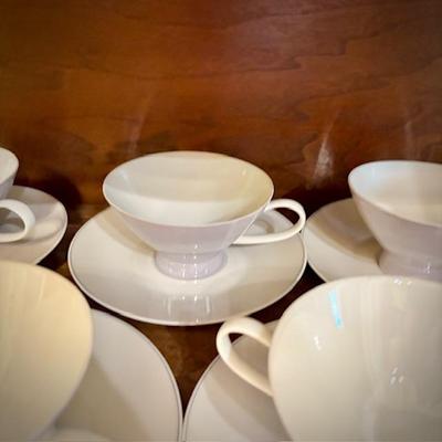MCM Germany Rosenthal-Continental "Crystalline Blue" china set with white inside, iridescent lavender/blue exterior