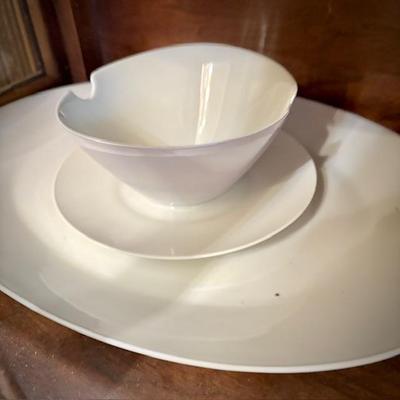 MCM Germany Rosenthal-Continental "Crystalline Blue" china set with white inside, iridescent lavender/blue exterior