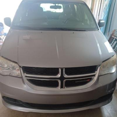 2014 Dodge Grand Caravan Passenger SE Minivan 4D with mobility lift. 95,453 miles