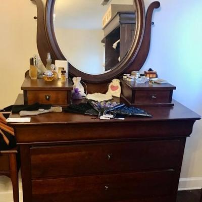 Durham Furniture dresser with mirror $395
44 X 22 X 72"