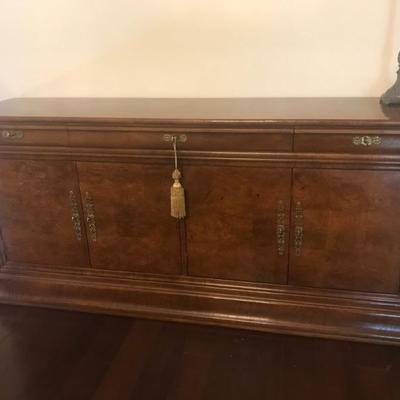 Henredon credenza $450
74 X 19 X 34"