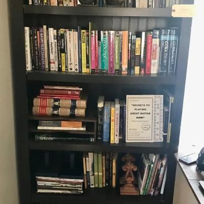 bookshelf $129
36" X 12" X 6'
5 available