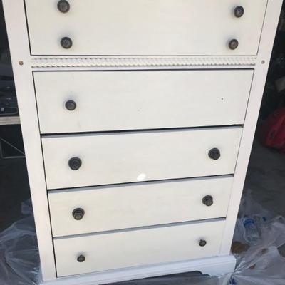 chest of drawers $149