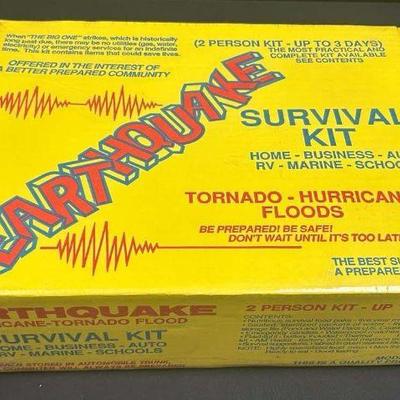 Ct651v vintage 1989 earthquake survival kit model 1002