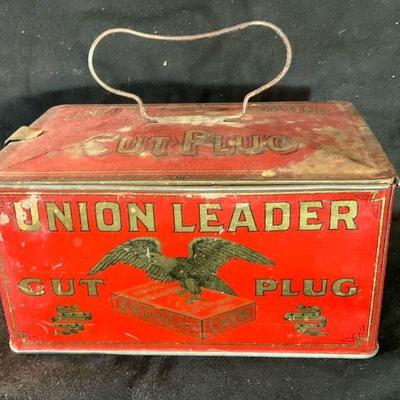 Vintage union leader cut plug tobacco tin w handle