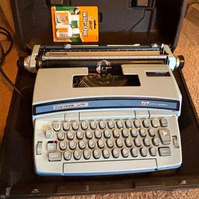 Smith corona coronet super 12" series electric typewriter