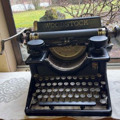 Typewriter 