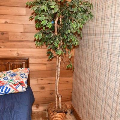 495 bedroom b