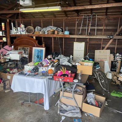 Estate sale photo