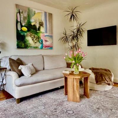 Couch, tv, coffe table