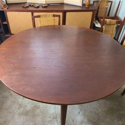 Round Teak Table