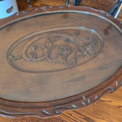 Coffee table with removal tray