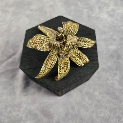 lily brooch