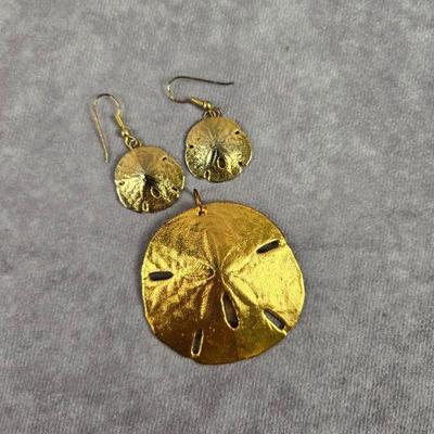 sand dollars
