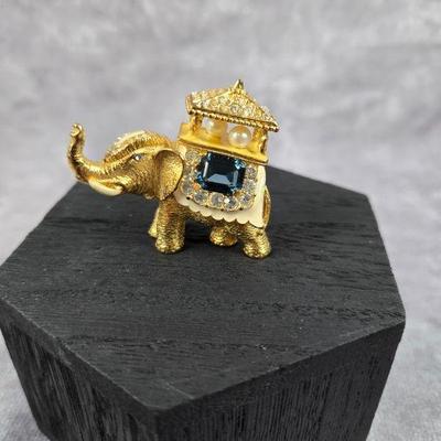 elephant brooch