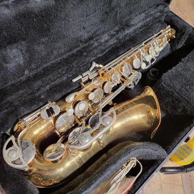 Selmer Bundy II Saxophone