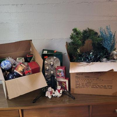 Christmas Ornaments & Decorations
