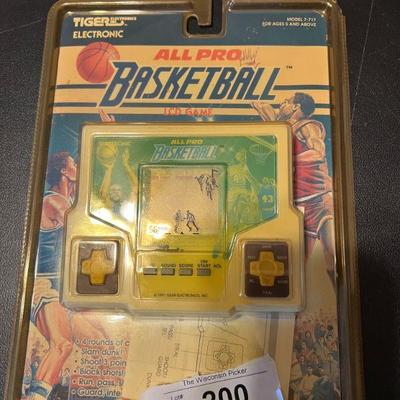 Sale Photo Thumbnail #199: Basketball Video Game