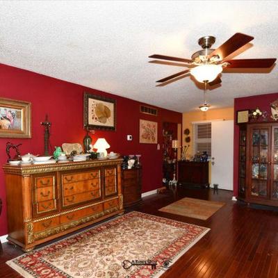 052 living room