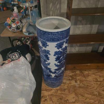 Large umbrella stand