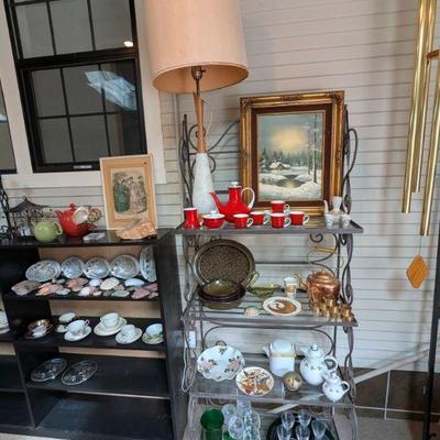 Great bakers rack with glass shelves for sale. All fixtures for sale. 