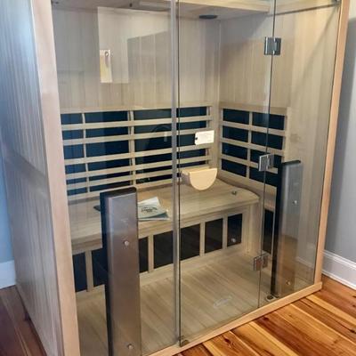 Jacuzzi sauna $2,000